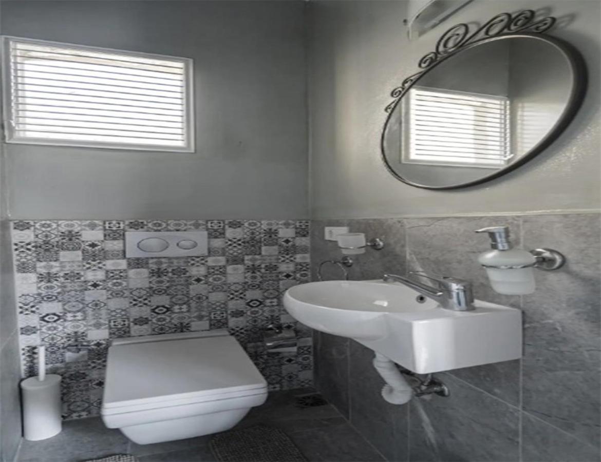 9 Galata Appartement Istanboel Buitenkant foto